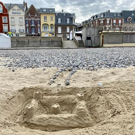 Maison A 400m De La Plage, Terrasse & Garage Prive *