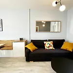 Maison A 400m De La Plage, Terrasse & Garage Prive * メール・レ・バン